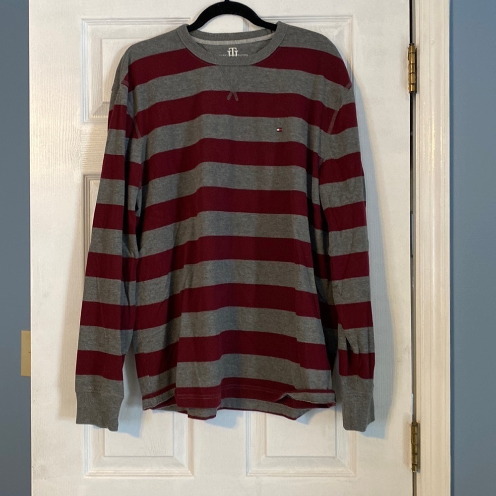 Tommy Hilfiger mens sweater; size XL - Picture 1 of 5